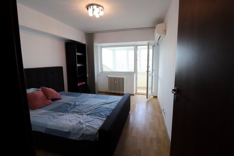 Pantelimon 258, 4 camere 90 mp, etaj 9 /12, vedere superba.